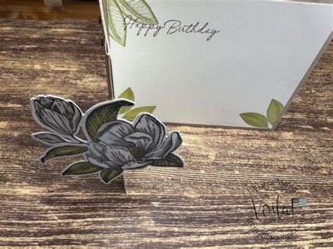 Z-Fold Flip Card 的图像结果