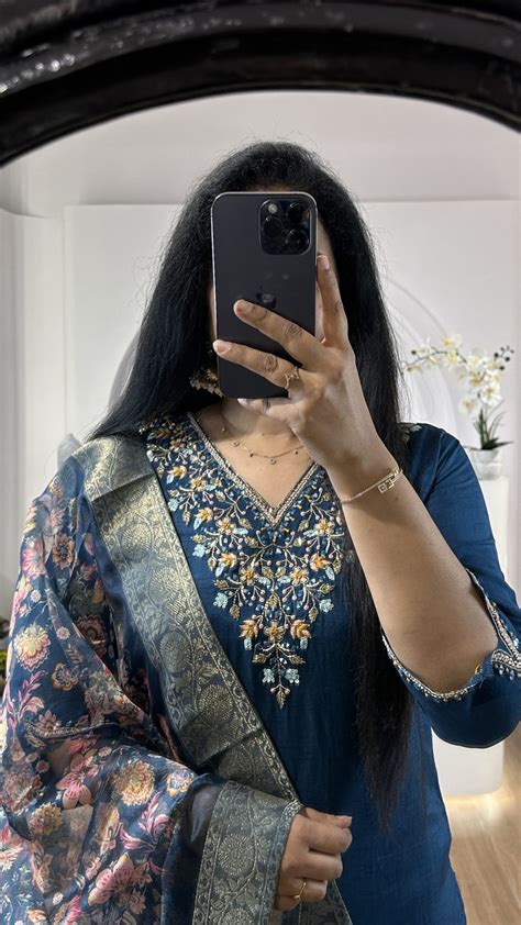 V Neck Kurti – Sassy Kurti