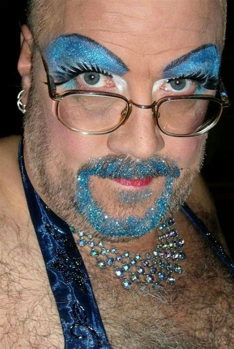 Pin by Andrews on Modern images | Weird people pictures, Crazy people ...