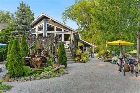 BOARD THE BOAT B&B (Wasaga Beach, Ontario) - B&B Reviews & Photos ...