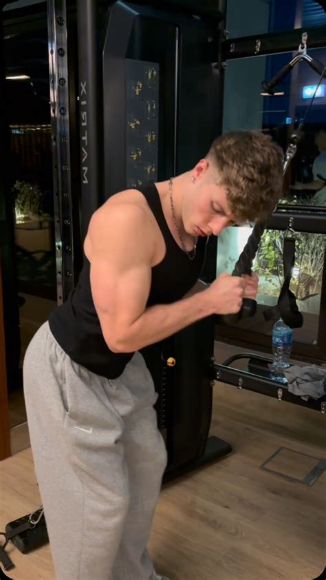 Amir Narad | Sunkissed | Instagram