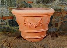 vasi in cotto toscano fornace masini cotto impruneta oggetti nella classica vasi in cotto toscano fornace masini cotto impruneta oggetti nella classica