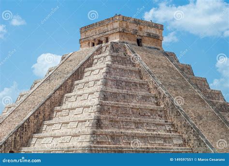 Summit of the Mayan Pyramid of Kukulkan, Known As El Castillo ...