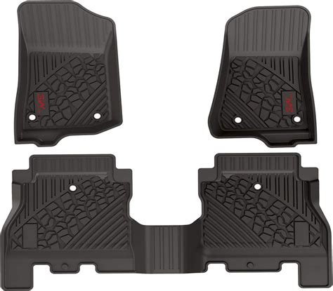 3 Best Floor Mats For Jeep Gladiator [with Jeep Logo]