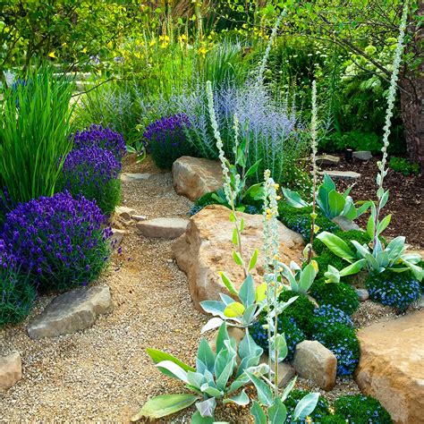 Landscaping With Boulders Wisconsin Granite Boulders | Lemke Stone