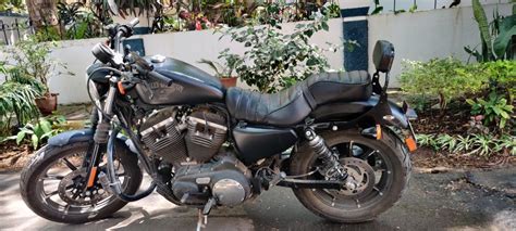 IRON 883 – Pillion Backrest – Moulded Backrest Stout and Tall