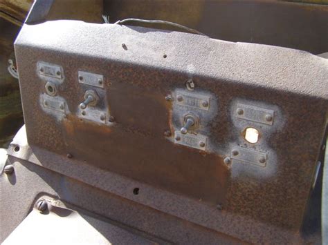 WW2 time warp: Long Range Desert Group vehicle abandoned in the desert ...