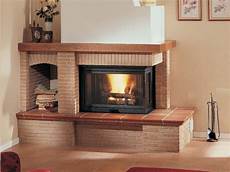 interno camino scegliere il materiale di rivestimento per il camino interno camino scegliere il materiale di rivestimento per il camino