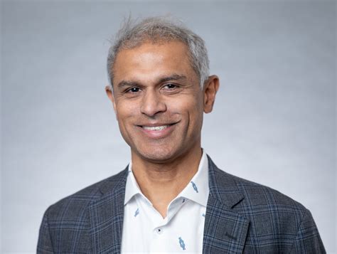 Computer scientist Hari Balakrishnan wins 2023 Marconi Prize