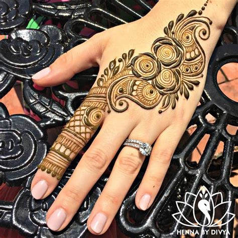 70+ Mehndi Designs for Hands For Your D-day