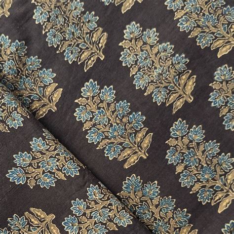 Pure Cotton Teen Kaam Ajrak With Rust Black Big Flower Motif Hand Bloc ...