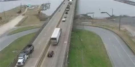 All lanes open along I-10W Bridge following vehicle accident