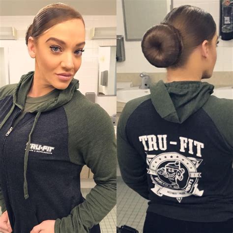 How to get that perfect military hair bun with super long hair how to ...