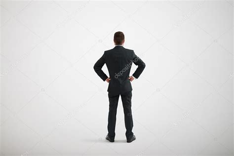 Man Standing Back View 的图像结果