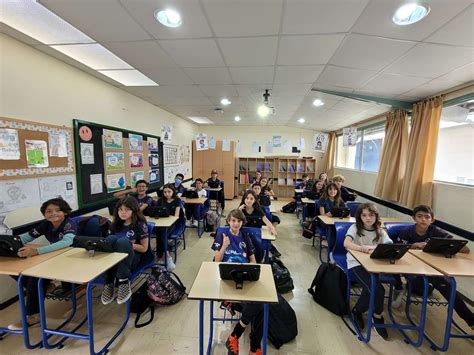 Fun and Learning: Mastering Comparative Adjectives Through Wordwall Games - Tomasito