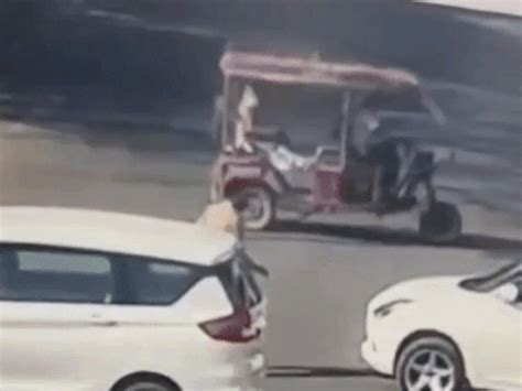 Karnal Teen Driver Rammed Police; Car Bonnet Chase VIDEO