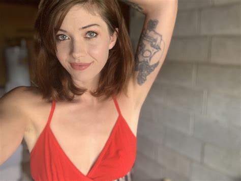 Leah Winters Pictures (16 Images)