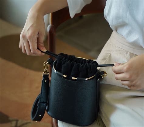 Halo Bag – Leather Crossbody & Shoulder Bag by Nappa Dori