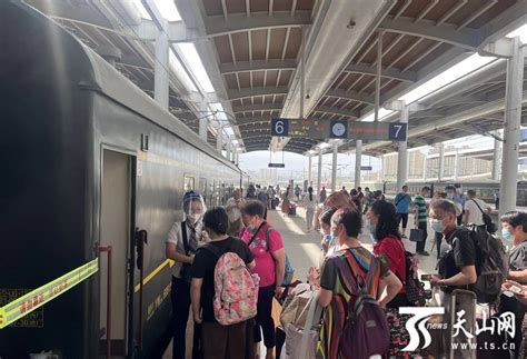 新疆铁路启动暑运 今年预计发送旅客611.56万人_阿克苏新闻网