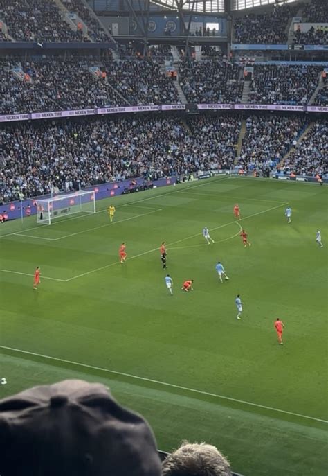 Why didn’t Grealish pass it to Haaland here when he’s wide open and ...