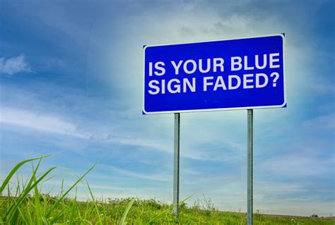 Local Red Sign 的图像结果