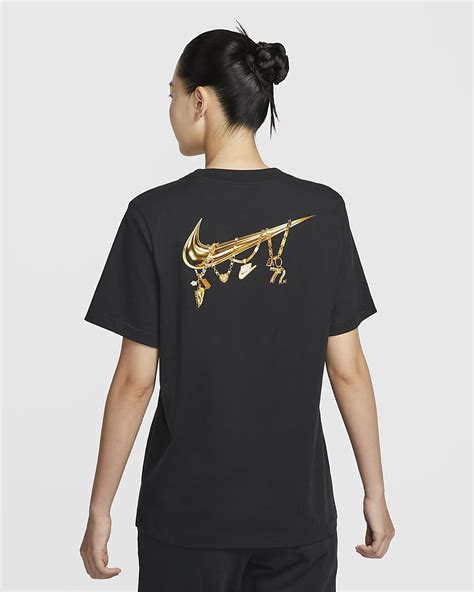 Nike Sportswear Women's Loose Short-Sleeve Graphic T-Shirt. Nike IN