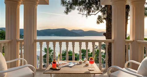 Rixos Premium Bodrum ₹ 15,671. Bodrum Hotel Deals & Reviews - KAYAK