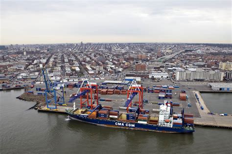 Port Authority of New York and New Jersey renews lease with operator of ...