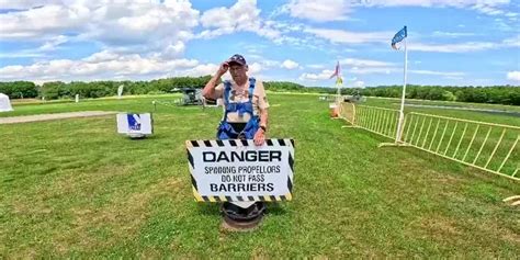 90-year-old goes skydiving in memory of his late wife