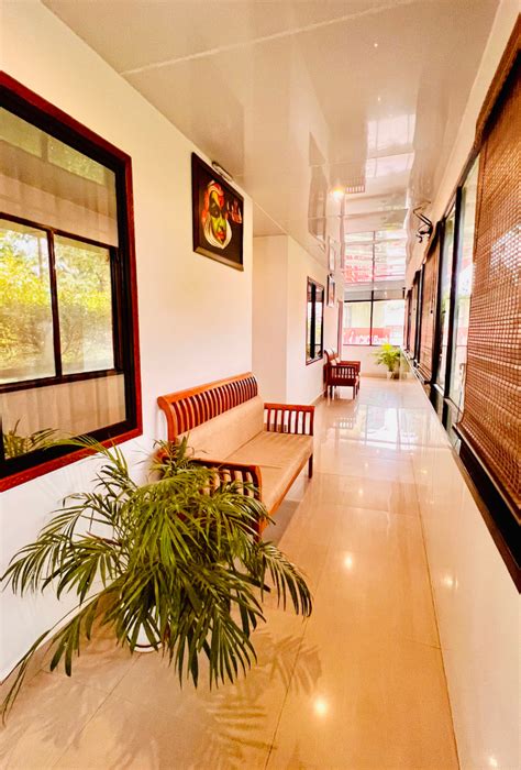 Thayamkery - Royal Inn