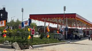 बिहार की आपदा में यूपी वालों ने खोजा अवसर, यूपी बार्डर पर धड़ाधड़ खुलते ...