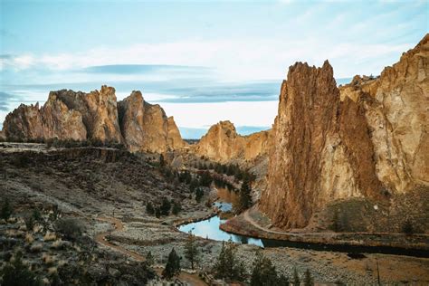 The Complete Guide To Smith Rock State Park in Oregon - The Mandagies