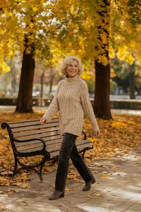 14 Fall Outfits for Women Over 60: Timeless Looks for the Season ...