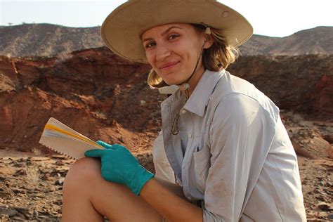 Science Spotlights: Why Do We Walk on Two Legs? Ask a Leaf!, Harvard ...