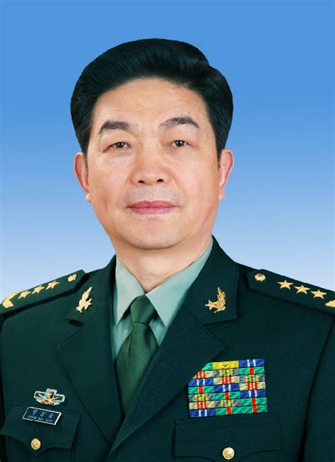 新一届国防部长简历 -国防教育中心