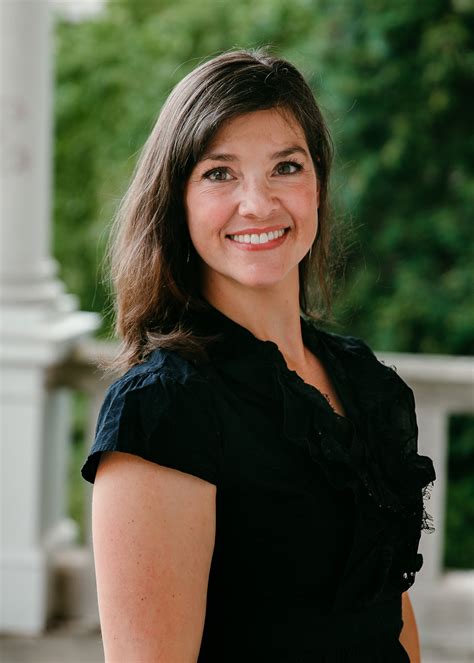 Online Graduate Certificate Programs in Community Services