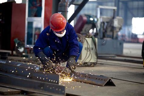 目前电焊工是全国紧缺职位，作为焊工应该去哪里找高薪？ - 知乎