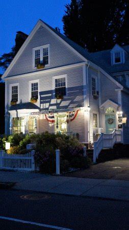Beautiful Inn and Amazing View of the Harbor - Review of Harborview Inn ...