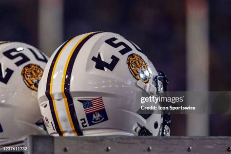 Lsu Helmet Photos and Premium High Res Pictures - Getty Images