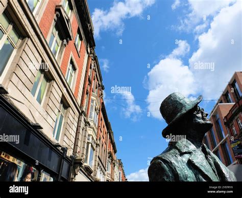 The statue was sculpted by marjorie fitzgibbon hi-res stock photography ...