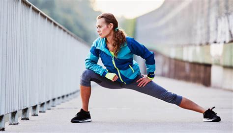 Some Hidden Health Benefits of Pomegranate - lifeberrys.com