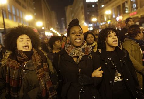 Chicago Protests Mostly Peaceful After Video of Police Shooting Is ...