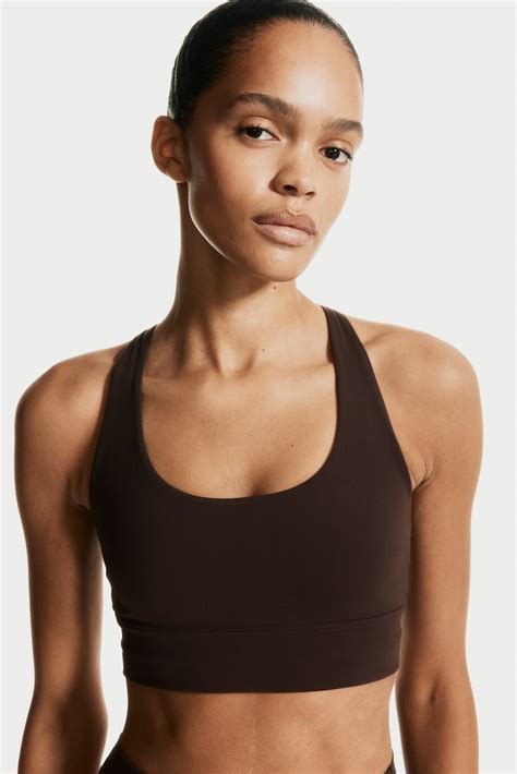 Women's Gym Wear | Leggings, Tops, Shorts & Outfits | H&M IN