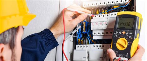 How Much Do Electricians Make in [2026 ]? | NEIT