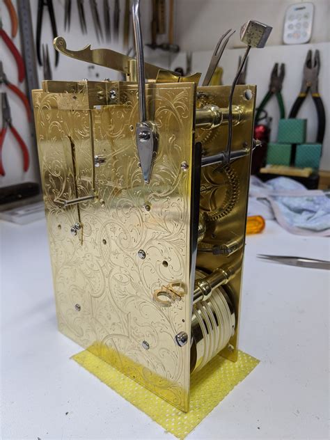 Wall Clock Restorations 的图像结果