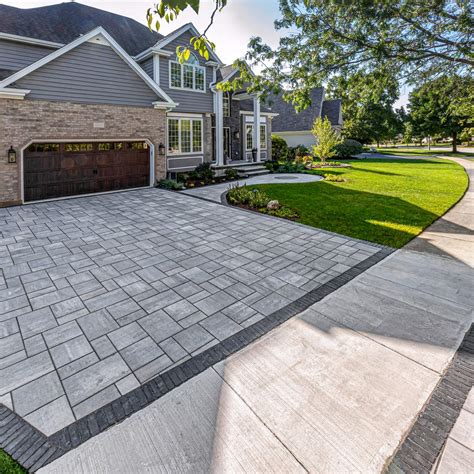 Paving Stone Driveway vs. Concrete Driveway: Which is Right for You ...