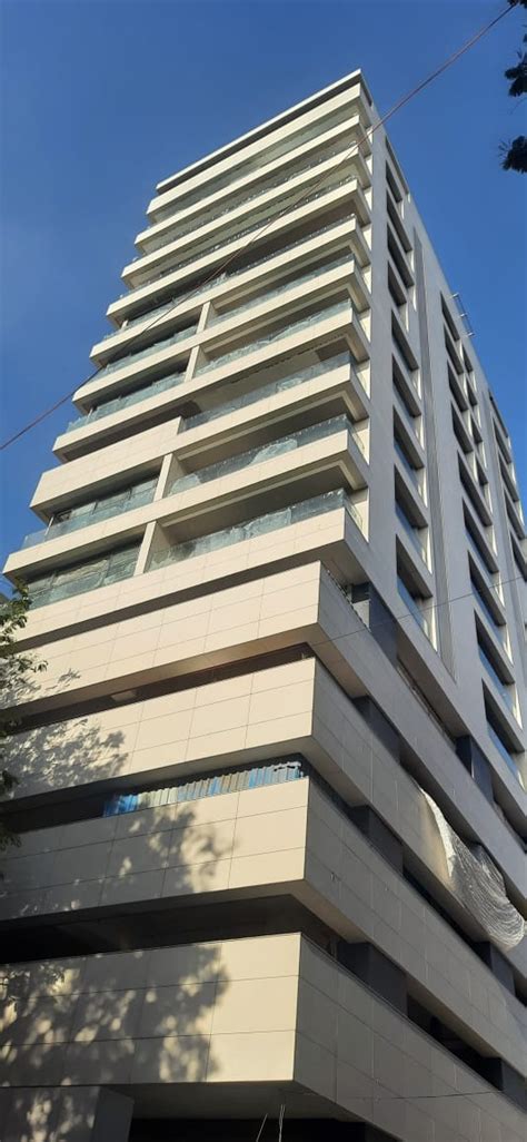 Rental 4 Bedroom 2600 Sq.Ft. Apartment in Juhu Mumbai - 7990163