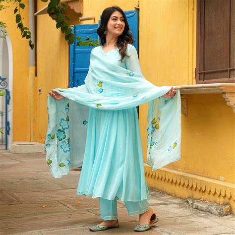 SHREYA SUIT SET – UrbanStree
