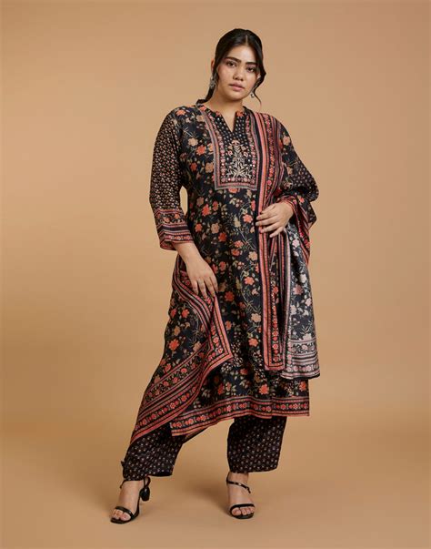 Buy Black With Vibrant Multi Hue Kalamkari Printed Silk Kurta Set ...