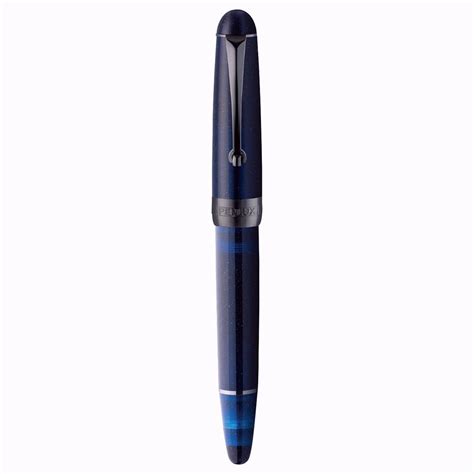 Penlux Masterpiece Delgado Firefly Fountain Pen